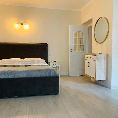 N&N Apartment Përmet Esterno foto
